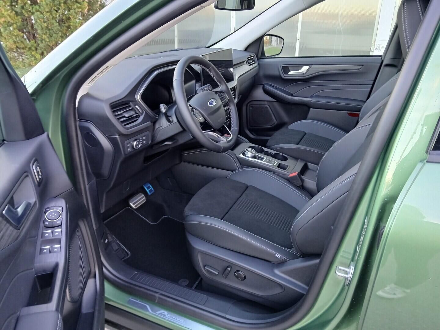 Ford Kuga, 5D 2,5 Duratec Hybrid (PHEV) 1 - fotka 4