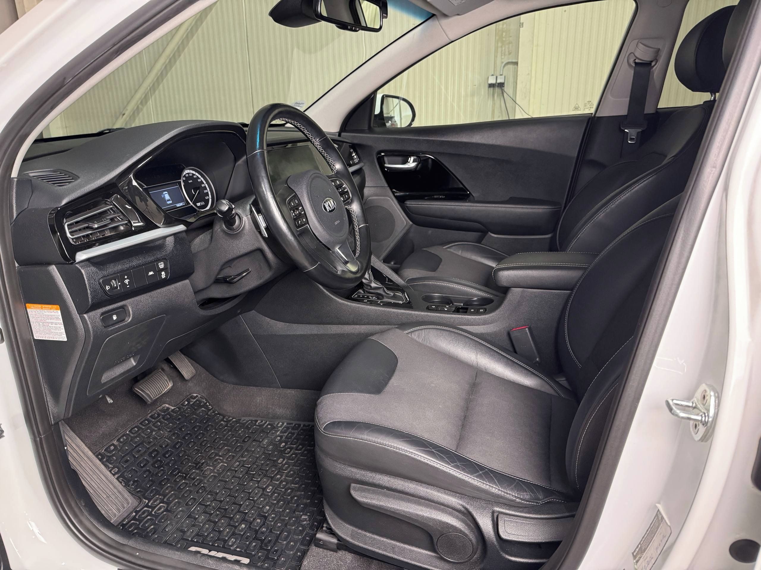 Kia Niro, HEV, ČR, Serviska, Záruka - fotka 5