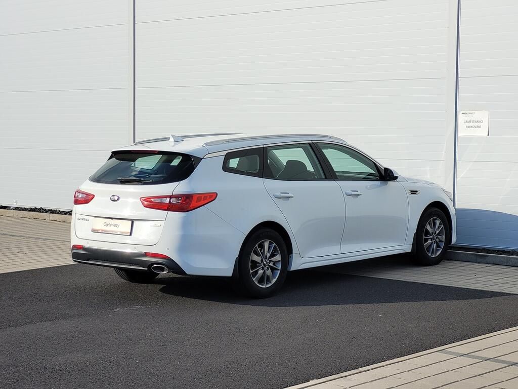 Kia Optima, Business Line 1.7 104 kW - fotka 5