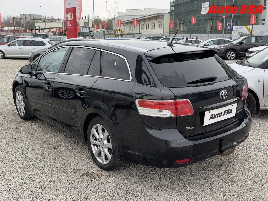 Toyota Avensis, 2.0d,1.maj,ČR,Xenon,AC - fotka 6