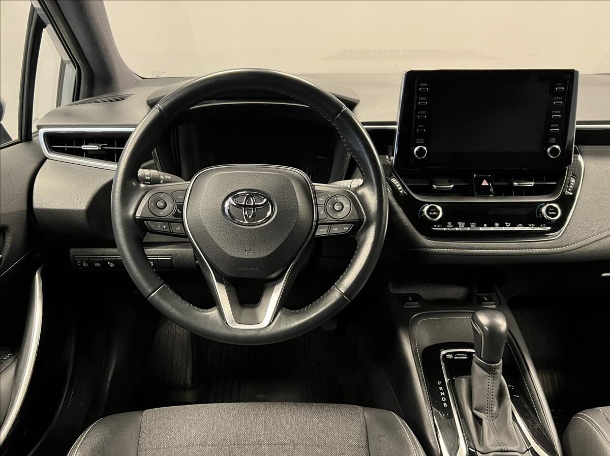 Toyota Corolla, 1,8 TS COMFORT STYLE TECH - fotka 5