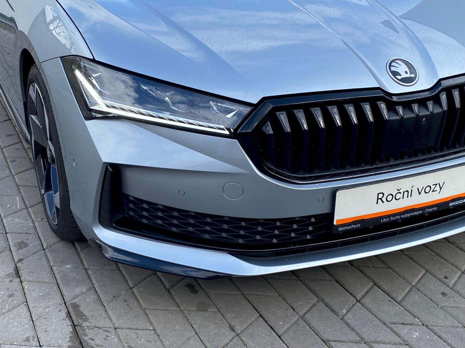 Škoda Superb, SPORTLINE 2.0 TDI 110 kW DSG - fotka 6