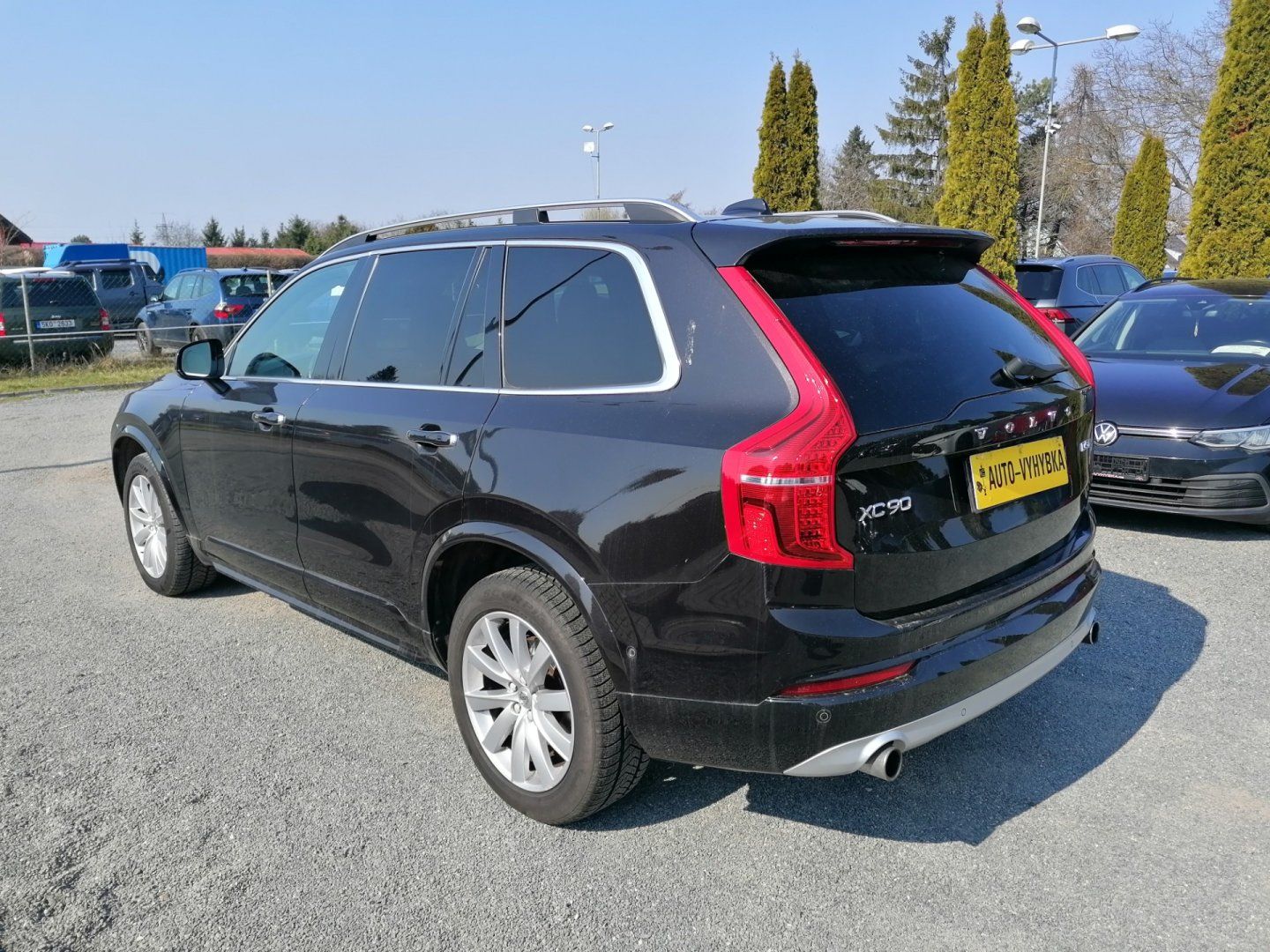 Volvo XC90, D5 AWD 7-míst Bowers & Wilkins - fotka 5