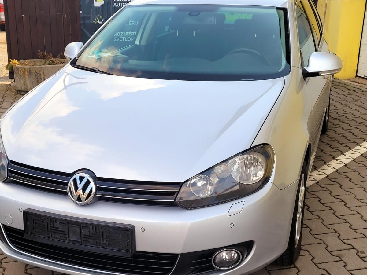 Volkswagen Golf, 1,4 TSi Highline 90kW, ROZVODY - fotka 3