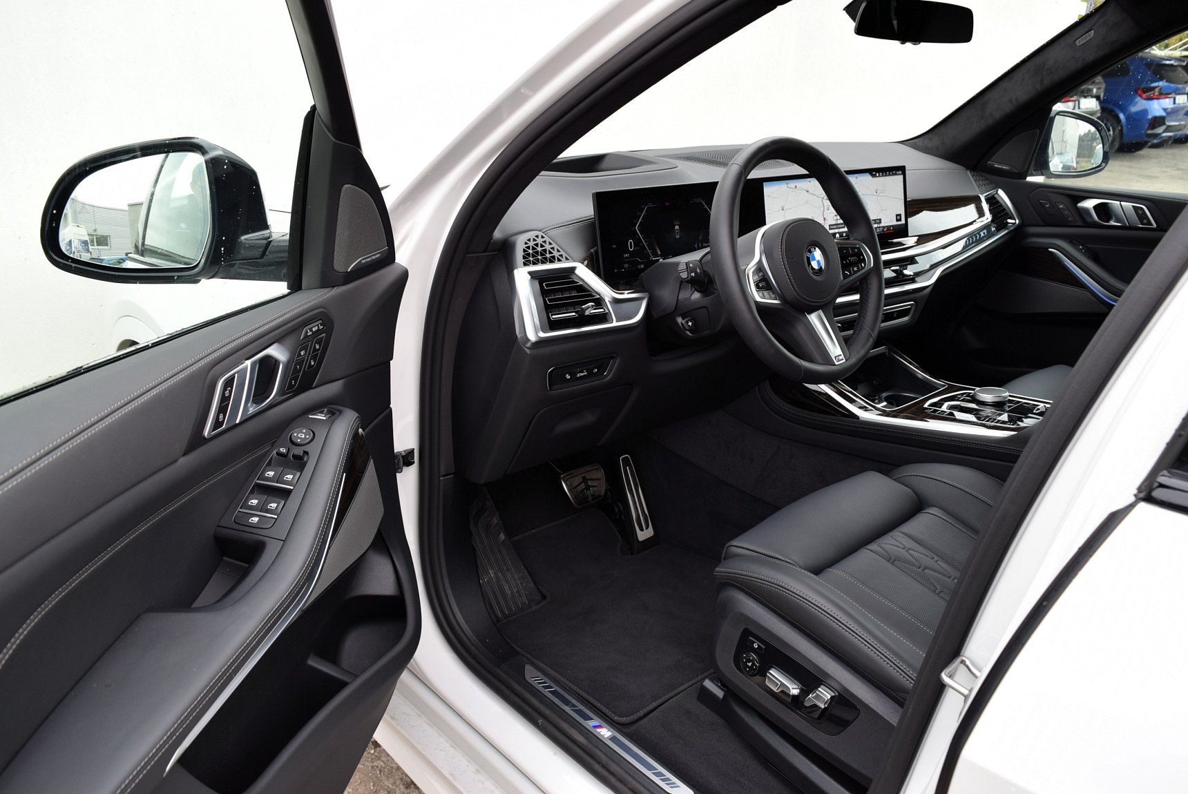 BMW X7 - fotka 5