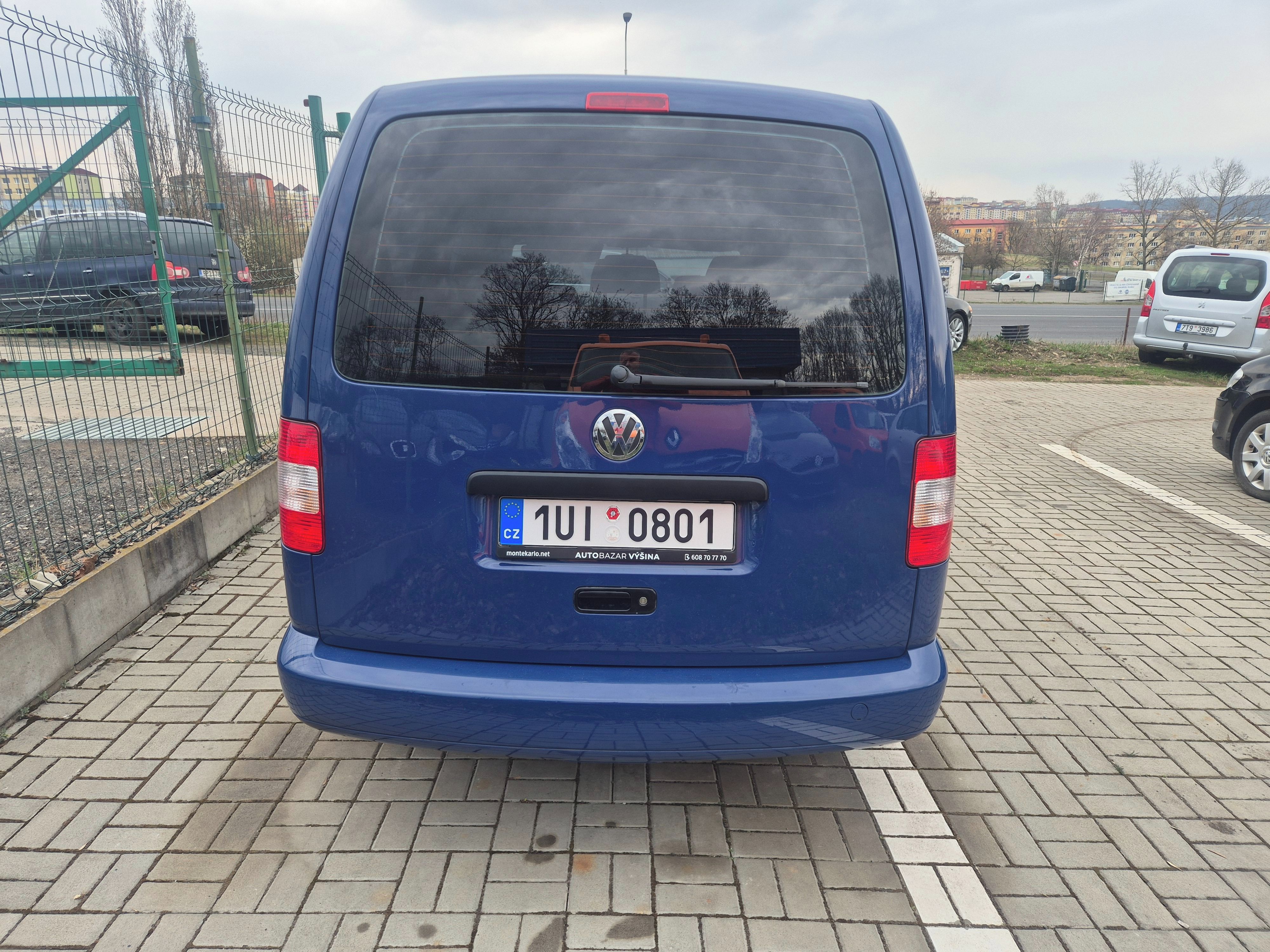 Volkswagen Caddy, MAXI 1.9 TDI - DSG - fotka 3