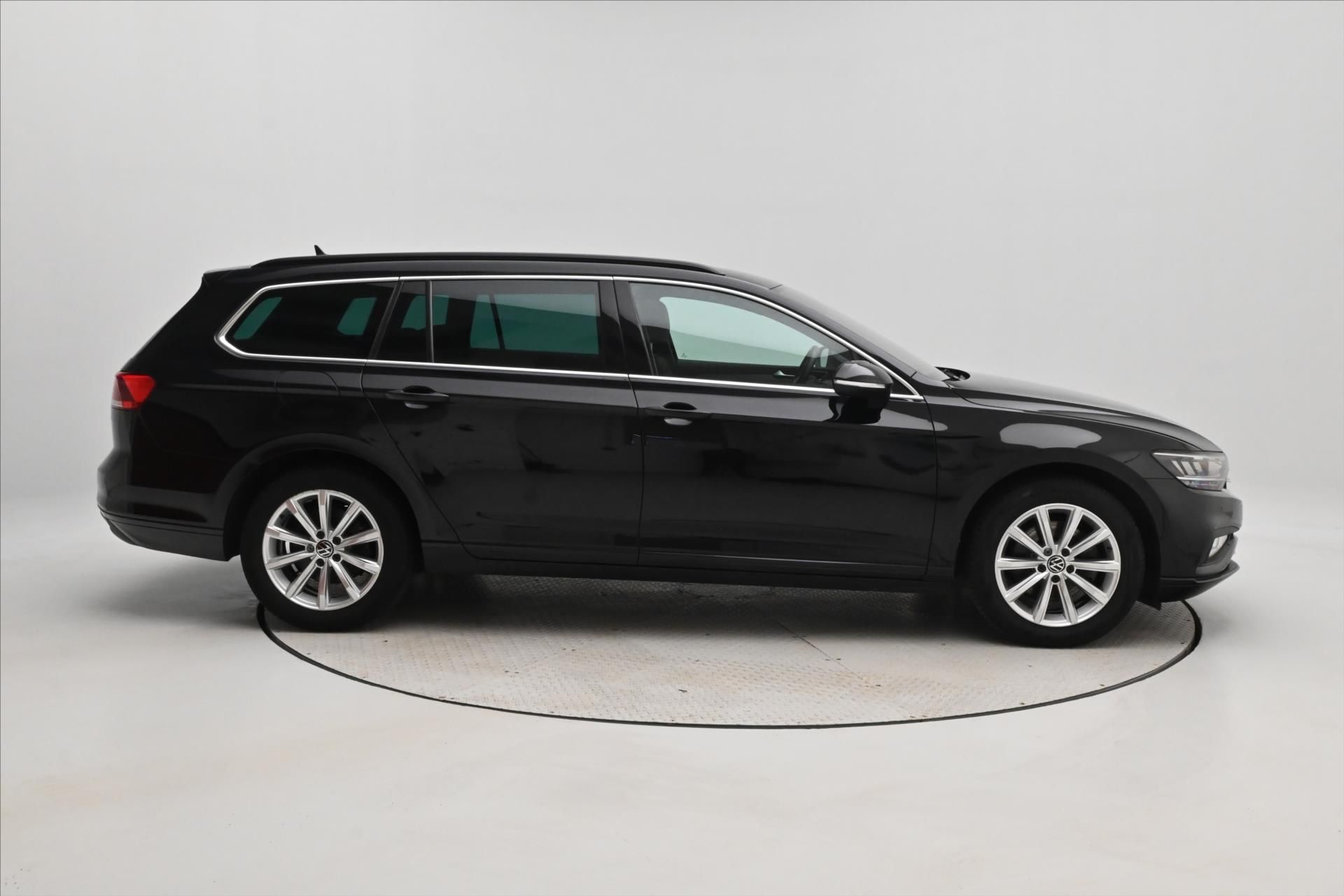 Volkswagen Passat, 2,0 TDI 110 KW Business Záruka - fotka 4