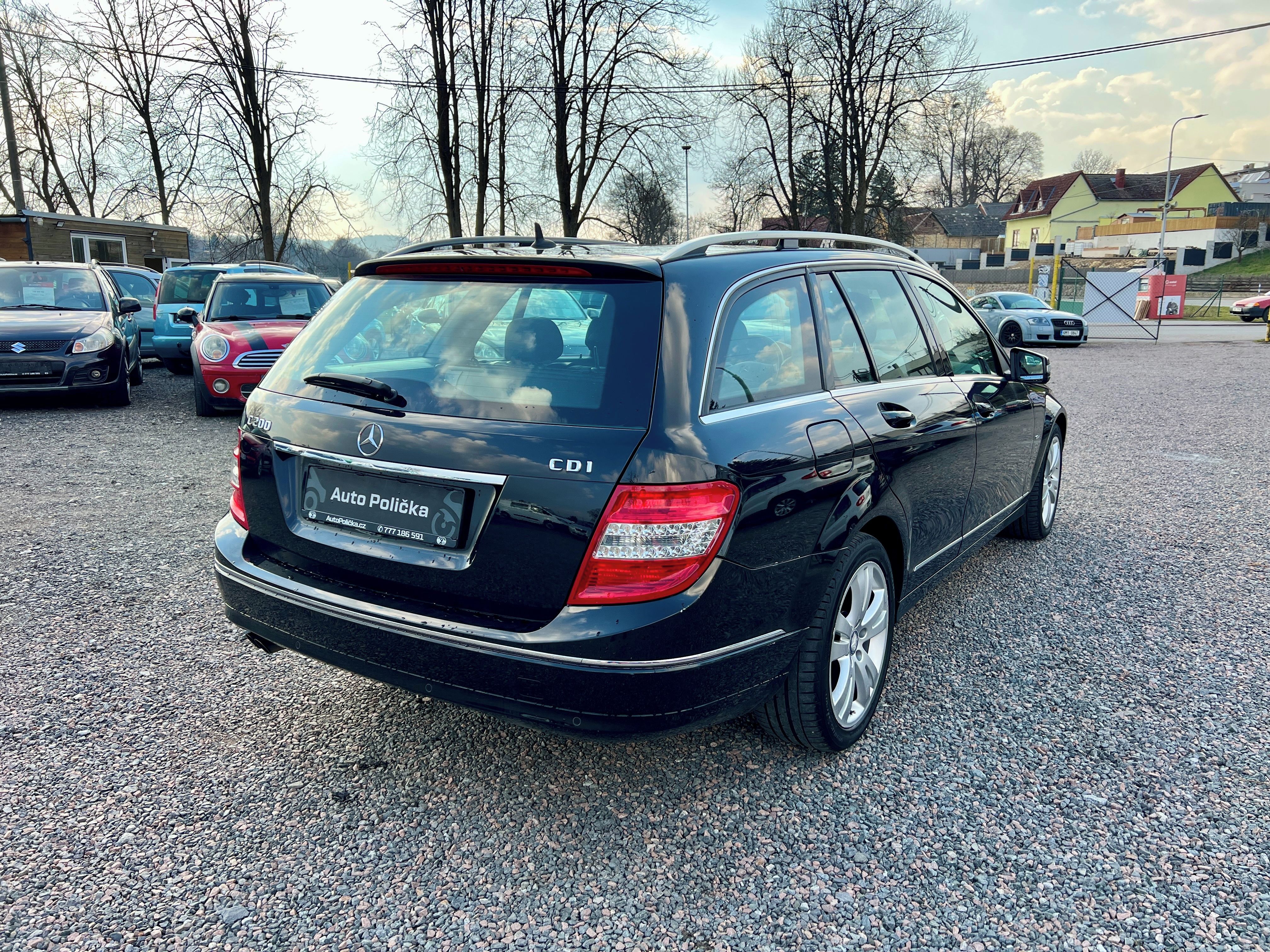 Mercedes-Benz Třídy C, 200 CDi 100 kW Aut.,Xenon,Navi - fotka 5
