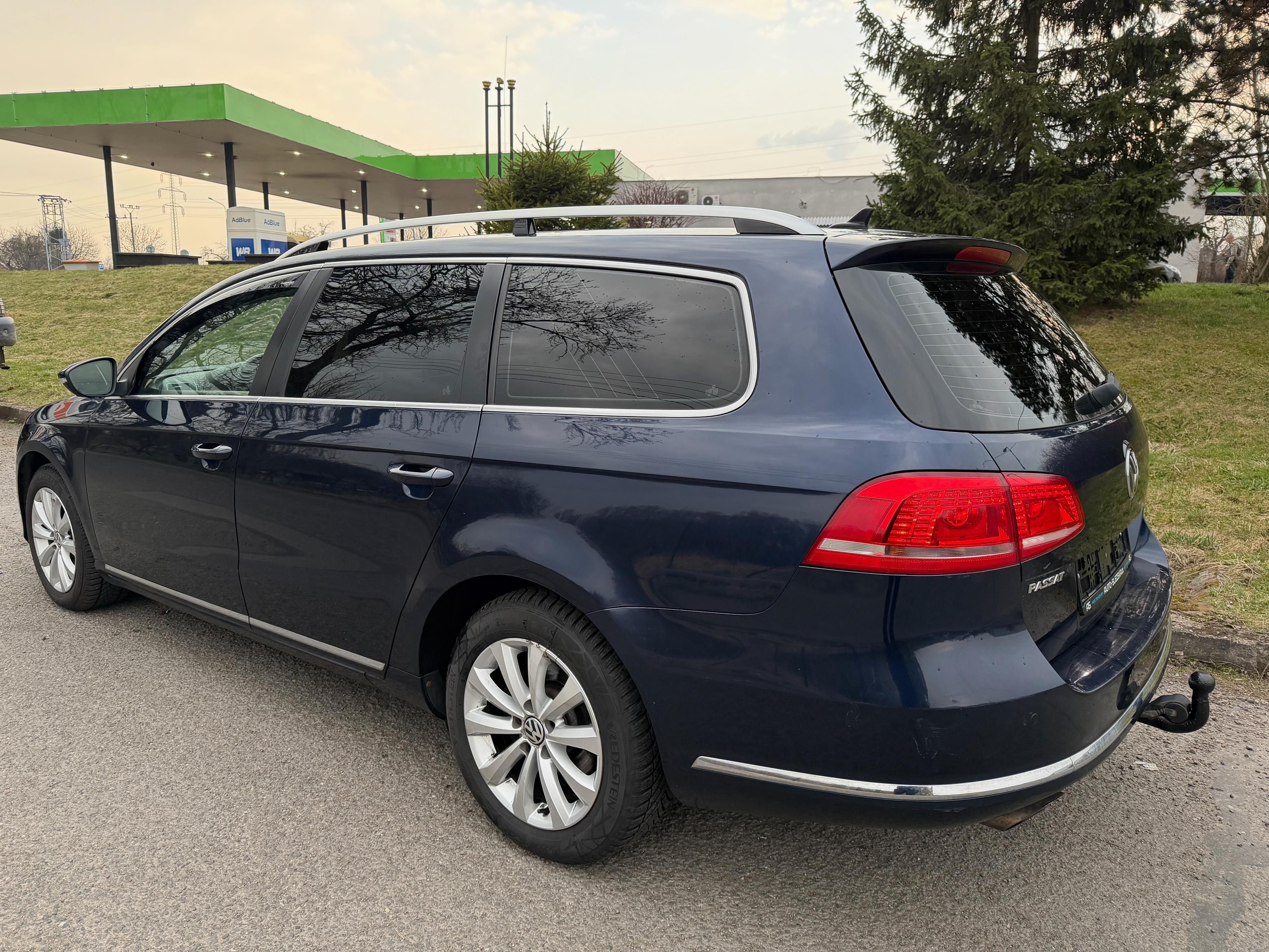 Volkswagen Passat Variant, 2.0TDi-103kw,manuál,navi,tažné - fotka 3
