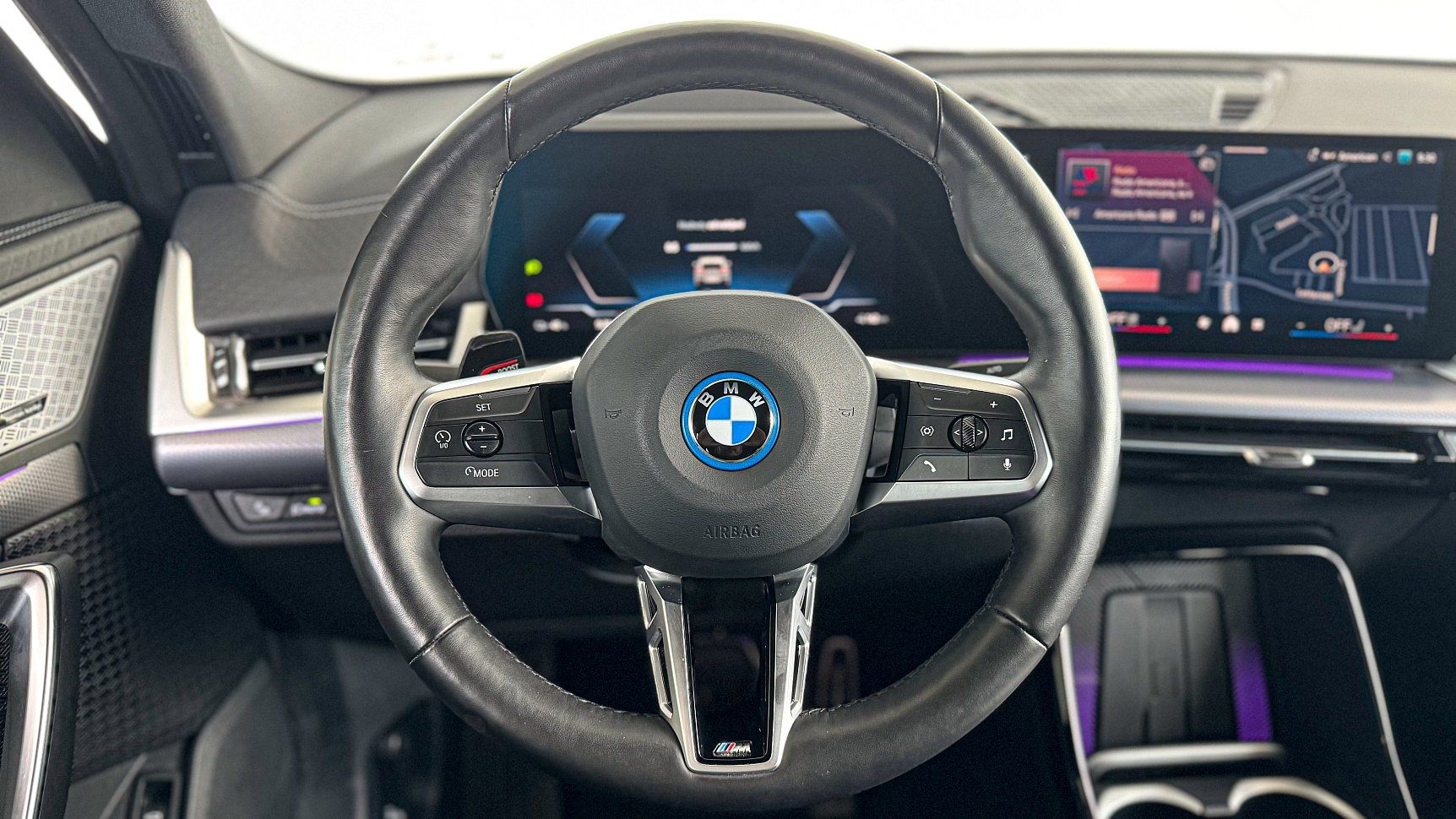 BMW iX2 - fotka 6
