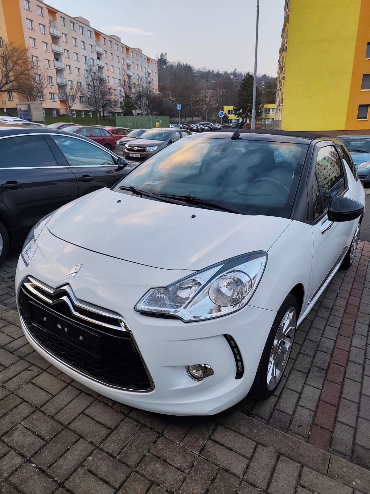 Citroën DS3 Cabrio, DS3 Cabrio SoChic