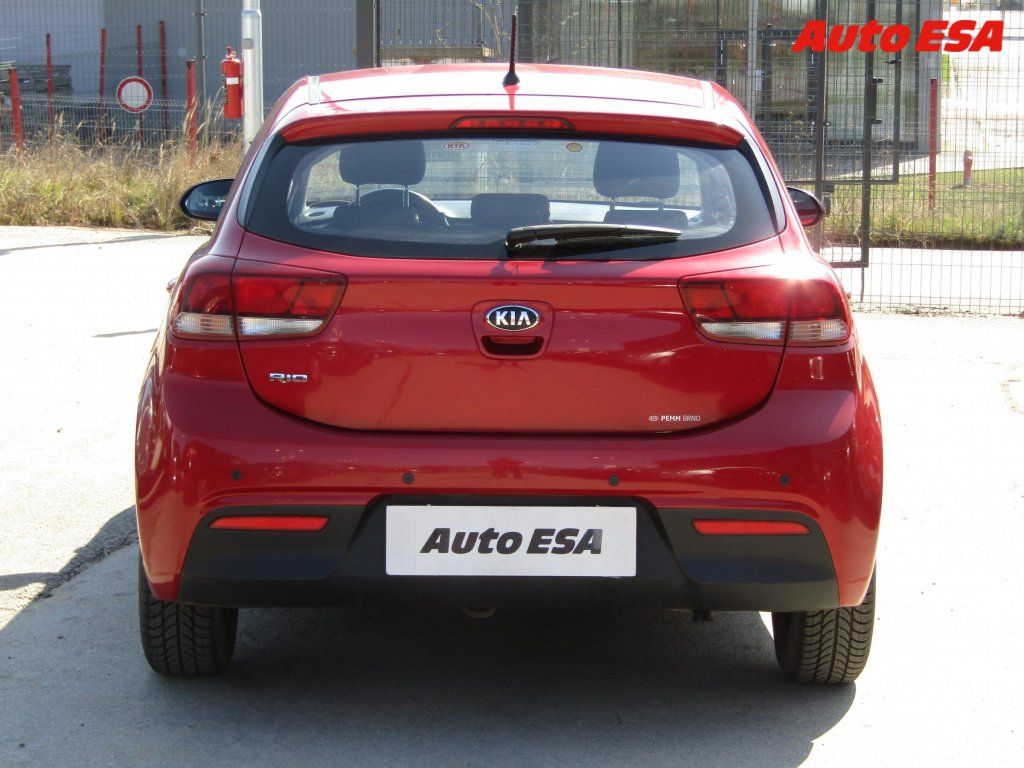 Kia Rio, 1.2i,ČR - fotka 5