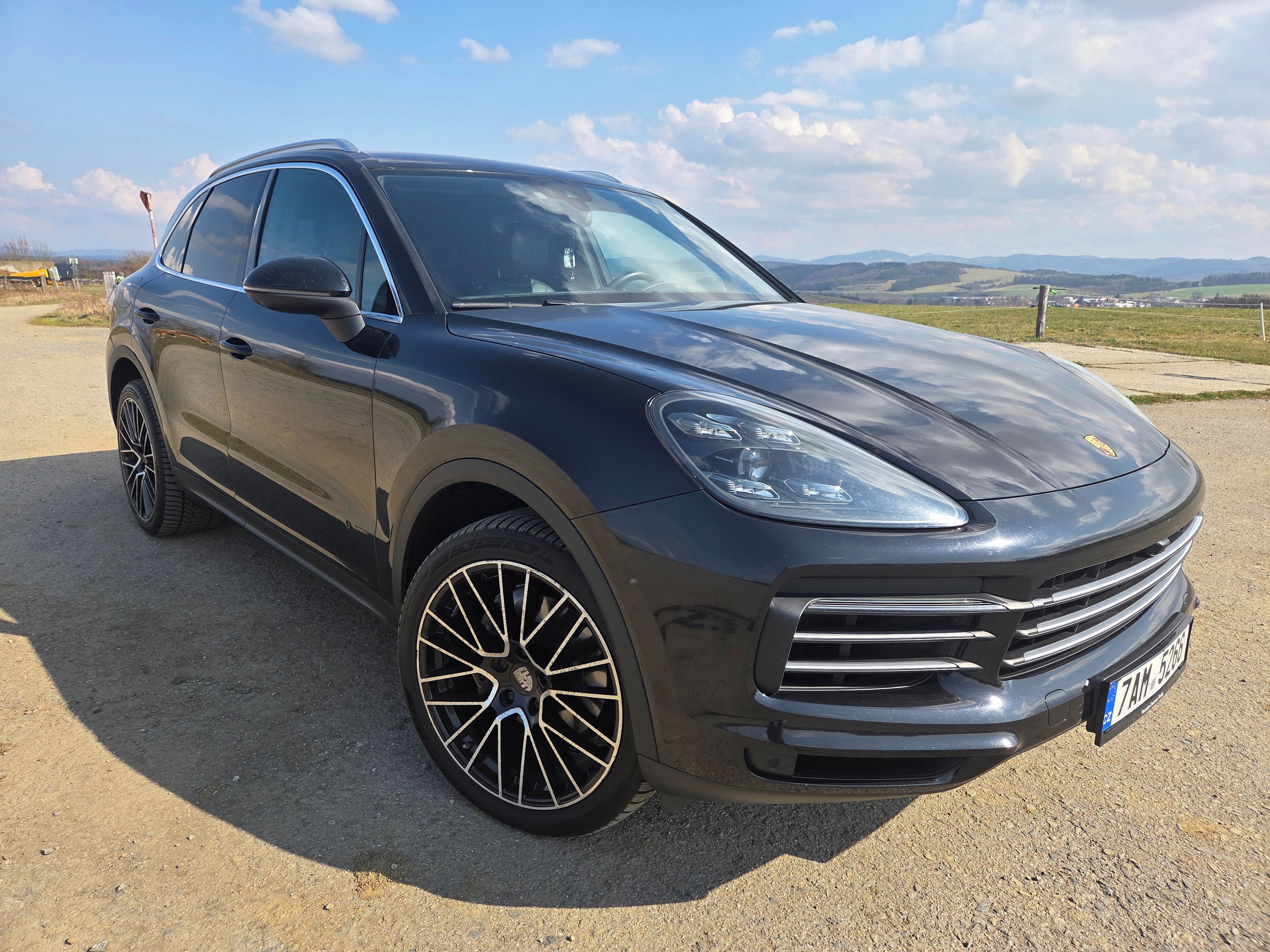 Porsche Cayenne, 3.0, V6 250kw, benzín - fotka 3