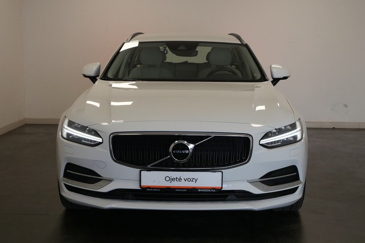 Volvo V90, 2.0 110 kW D3 Drive-E Momentum - fotka 4