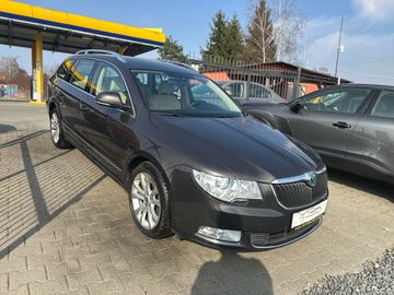 2.0TDi NAVI, SAMO.PARKOVANÍ