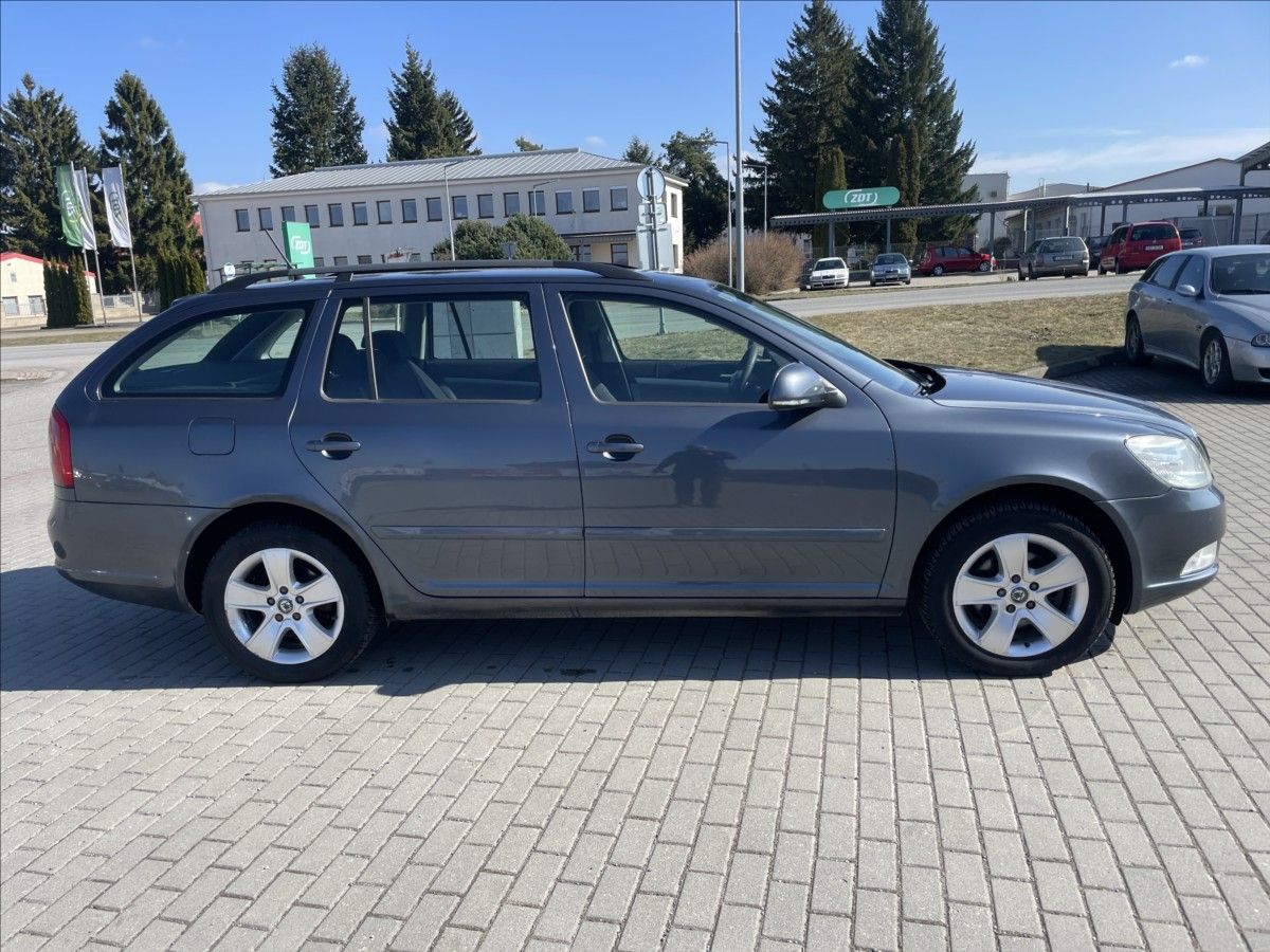 Škoda Octavia, 2,0 TDi 103kw CFH Euro5 - fotka 5