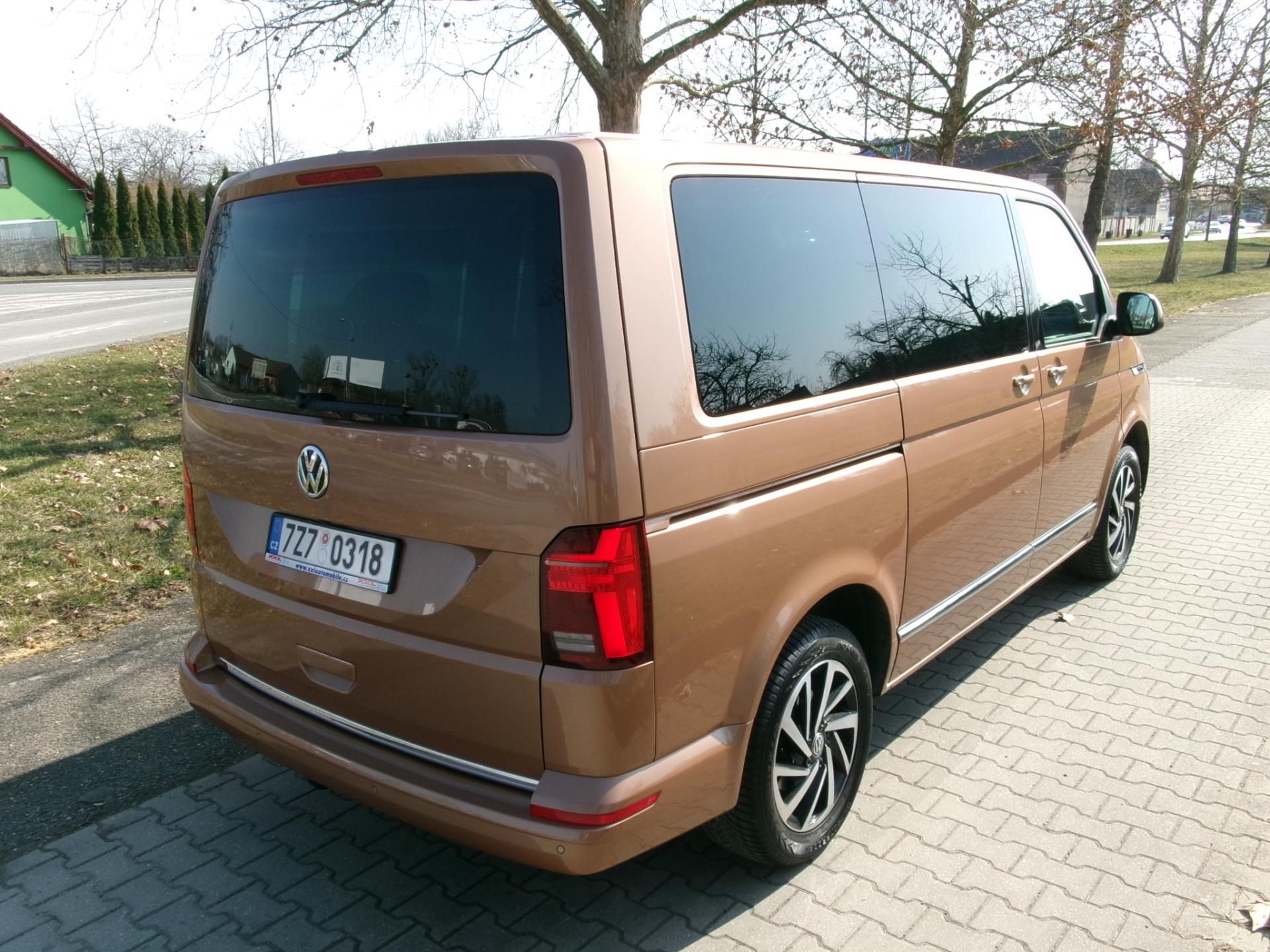 Volkswagen Multivan, 2,0TDI DSG NAVI AC BT - fotka 4