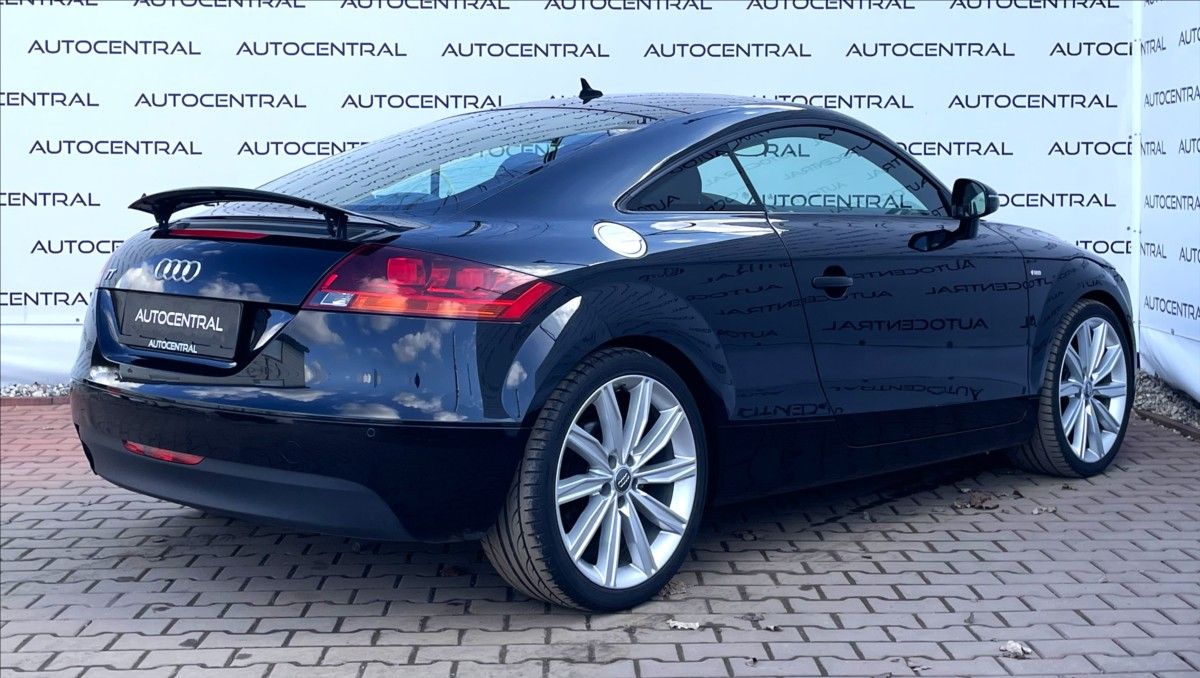 Audi TT, 2,0 TFSi,147kW,S-line,serv.kn. - fotka 4