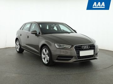 1.4 TFSI, Automatická klima
