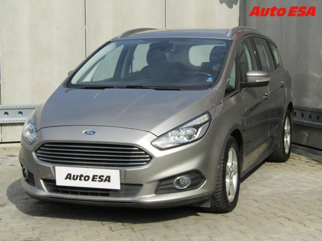 Ford S-MAX, 2.0 TDCi 4x4,7míst,AT - fotka 3