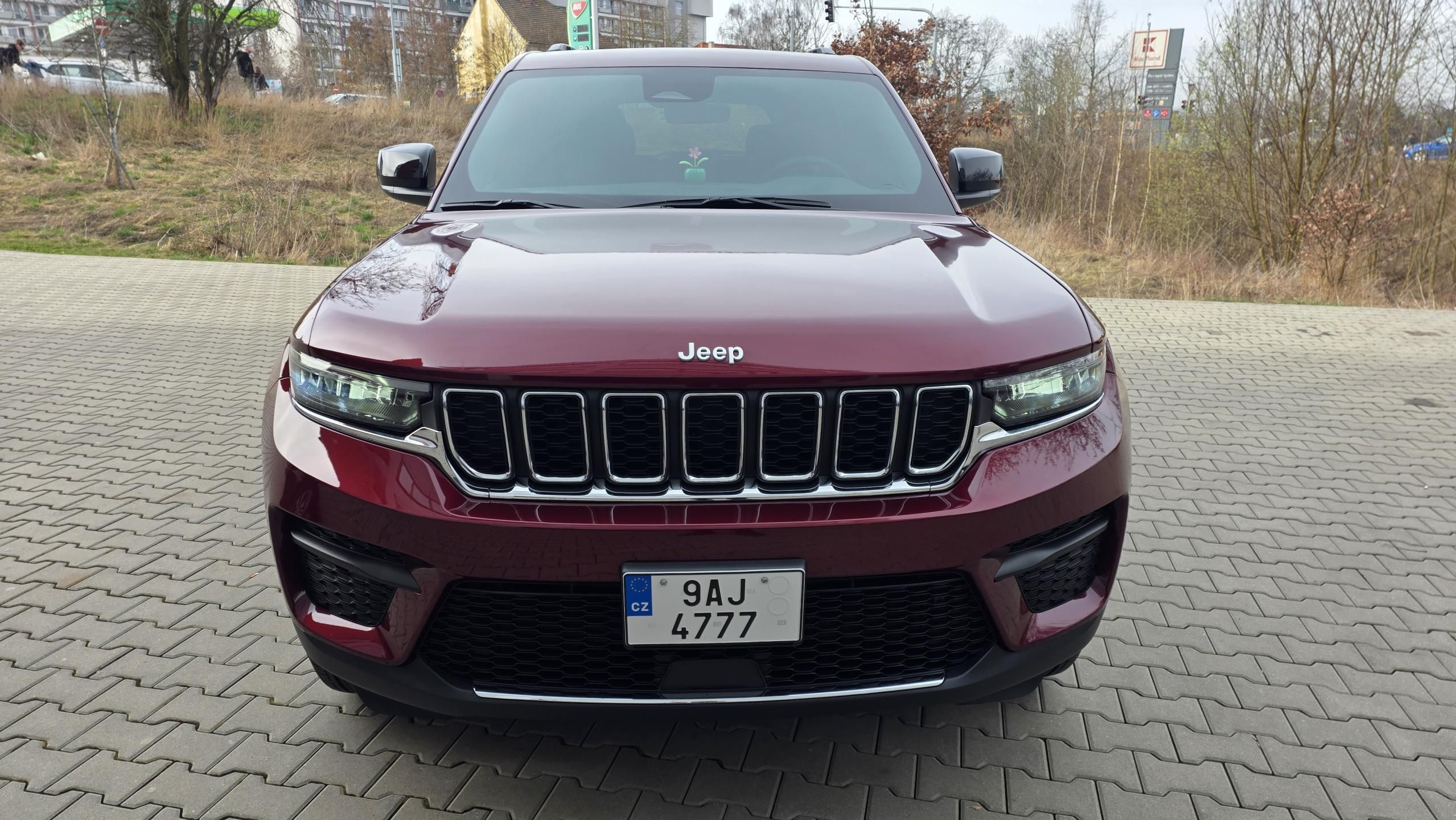 Jeep Grand Cherokee, 3.7 V6 AUT NEW CAR - fotka 2