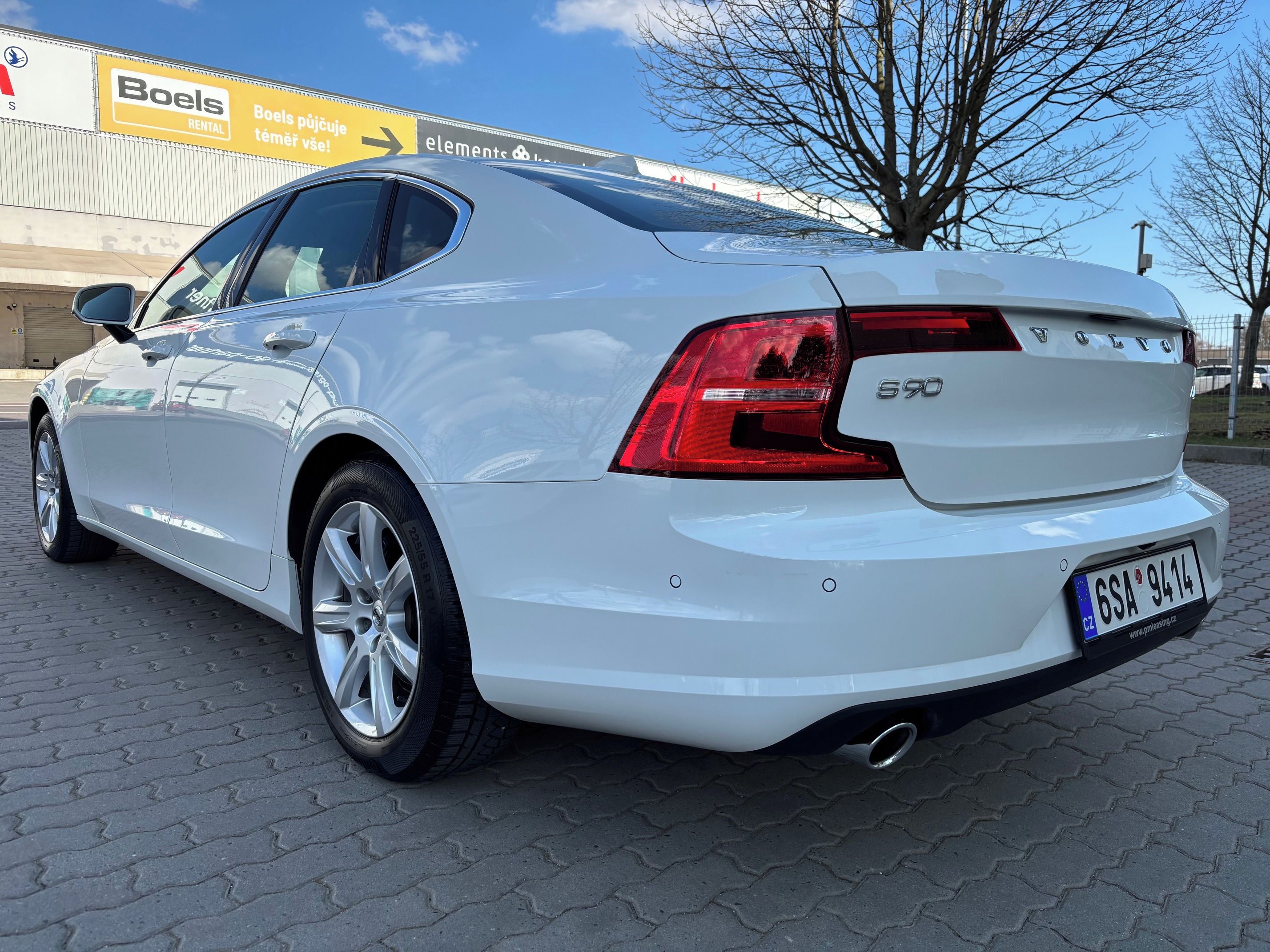 Volvo S90, 2,0D4,automat - fotka 3