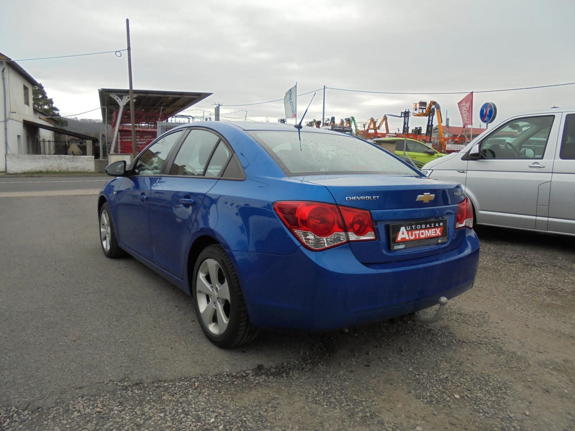 Chevrolet Cruze, 1.6i- KLIMA- 8x AIRBAG- TAŽNÝ - fotka 5