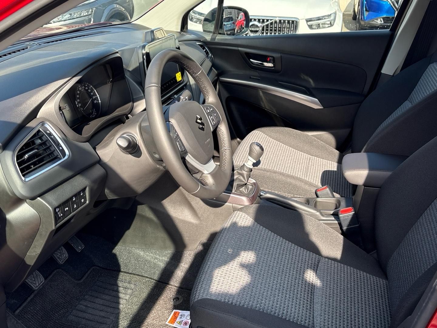 Suzuki S-Cross, 1.4 BoosterJet Premium Hybrid - fotka 6