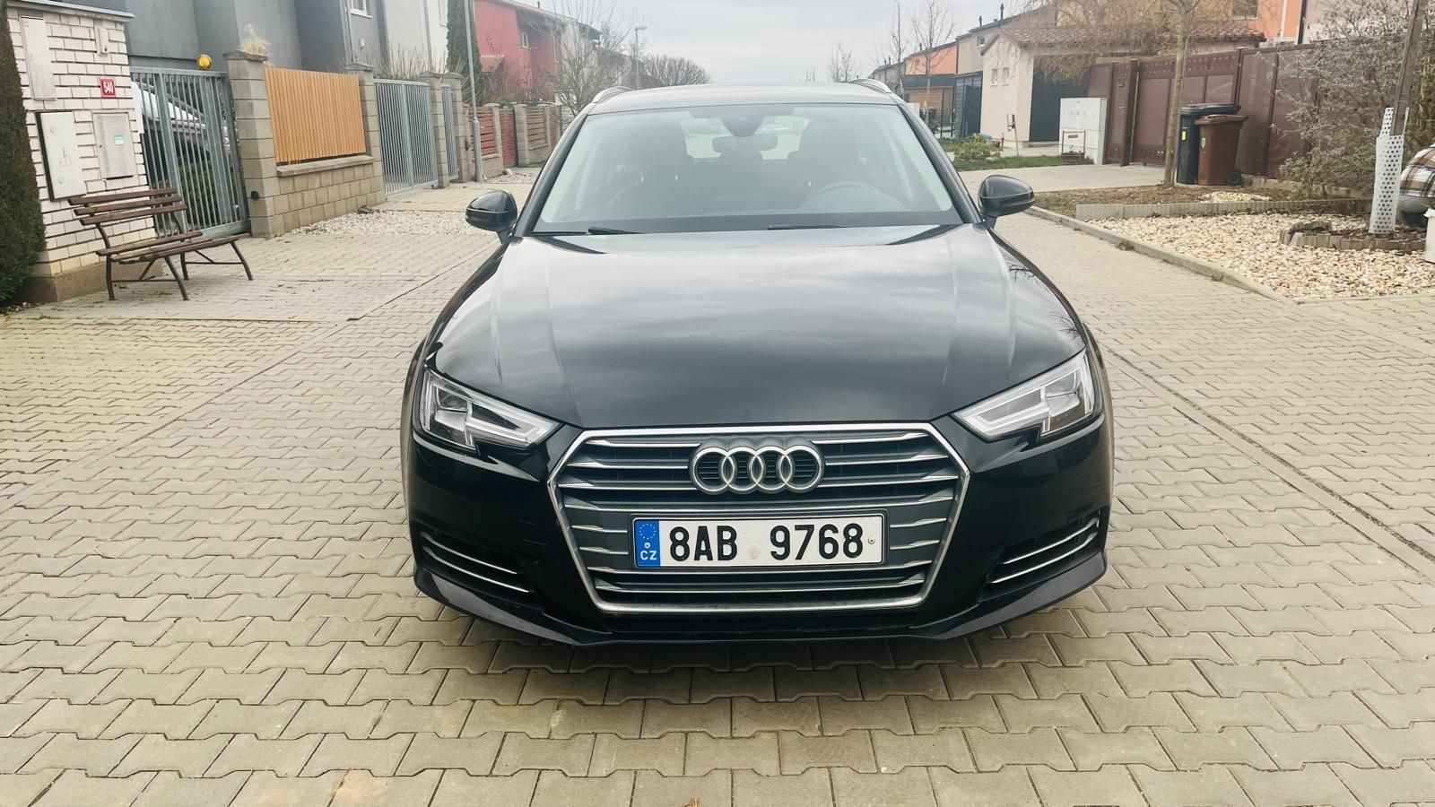 Audi A4 Avant, 2,0 TDi - fotka 2