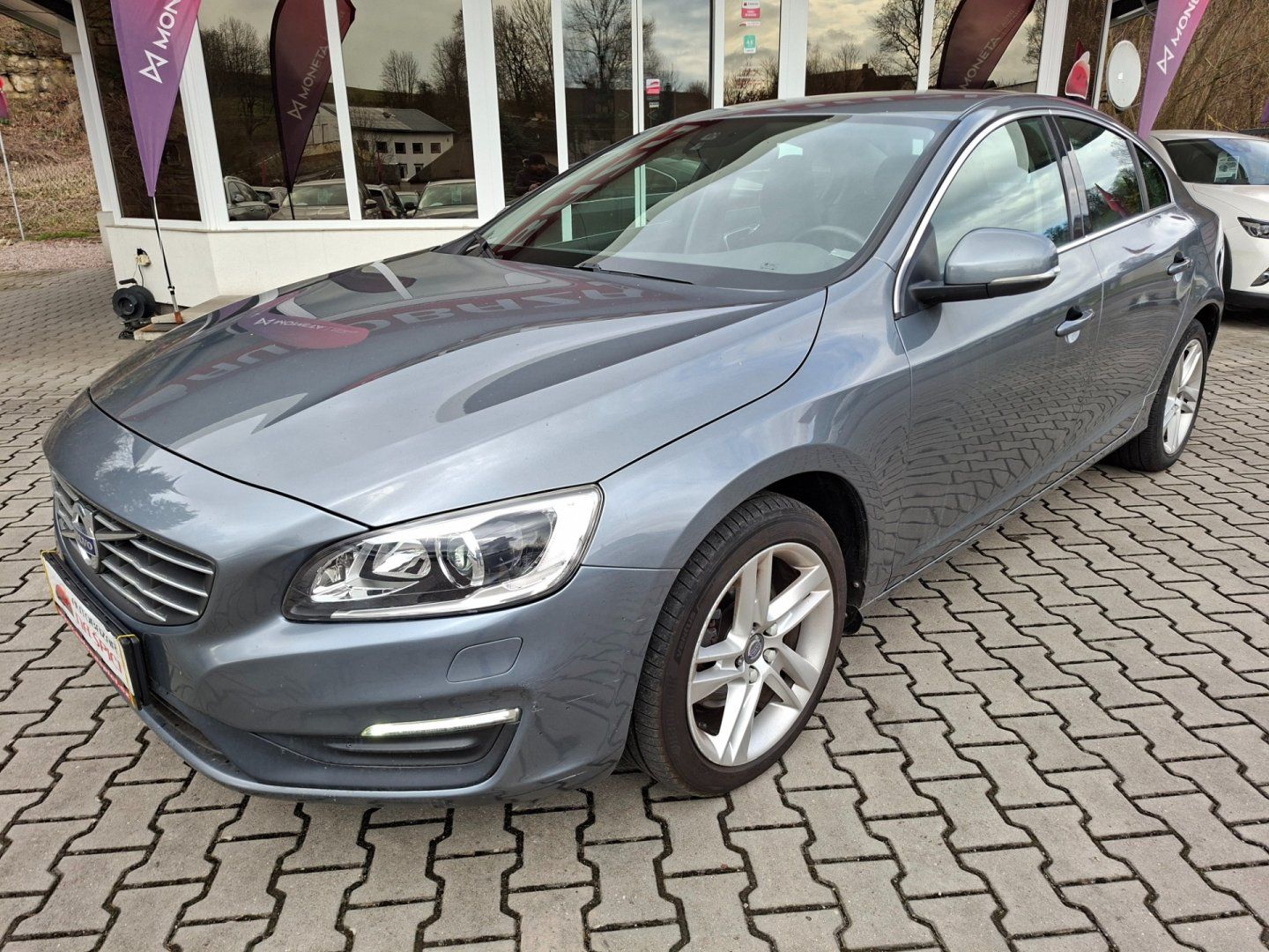 Volvo S60, 2.0 D4 147kW AUT -NOVÉ V ČR - fotka 4