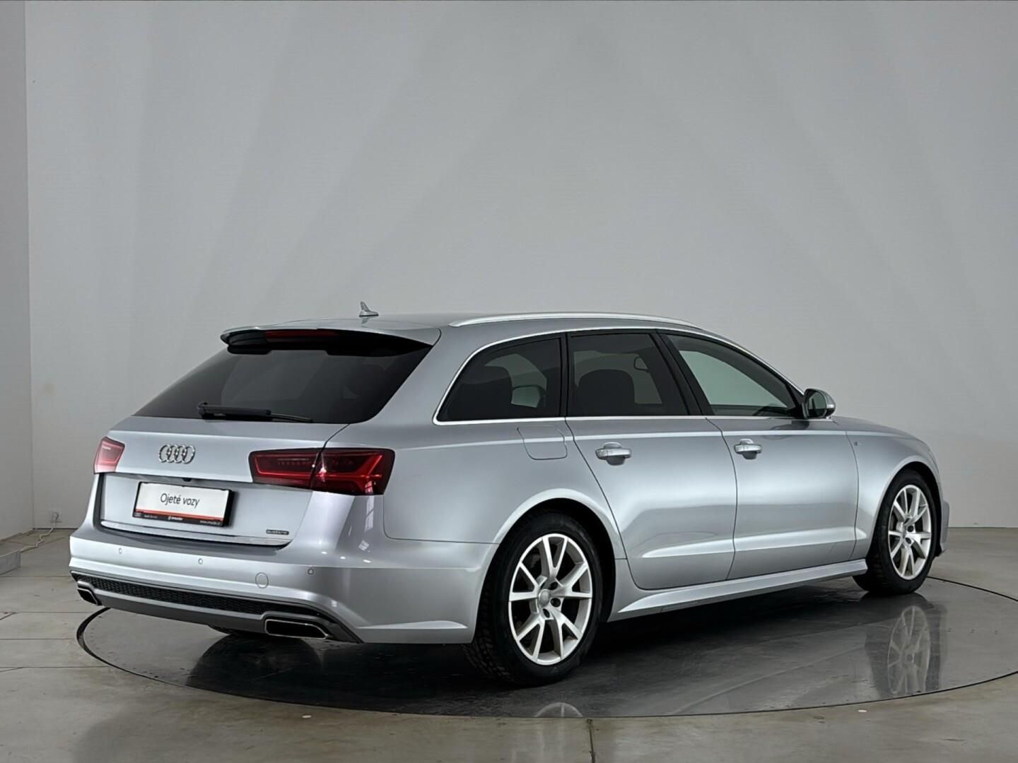 Audi A6 Avant, 3.0 TDI / 200 kW quattro S tro - fotka 2