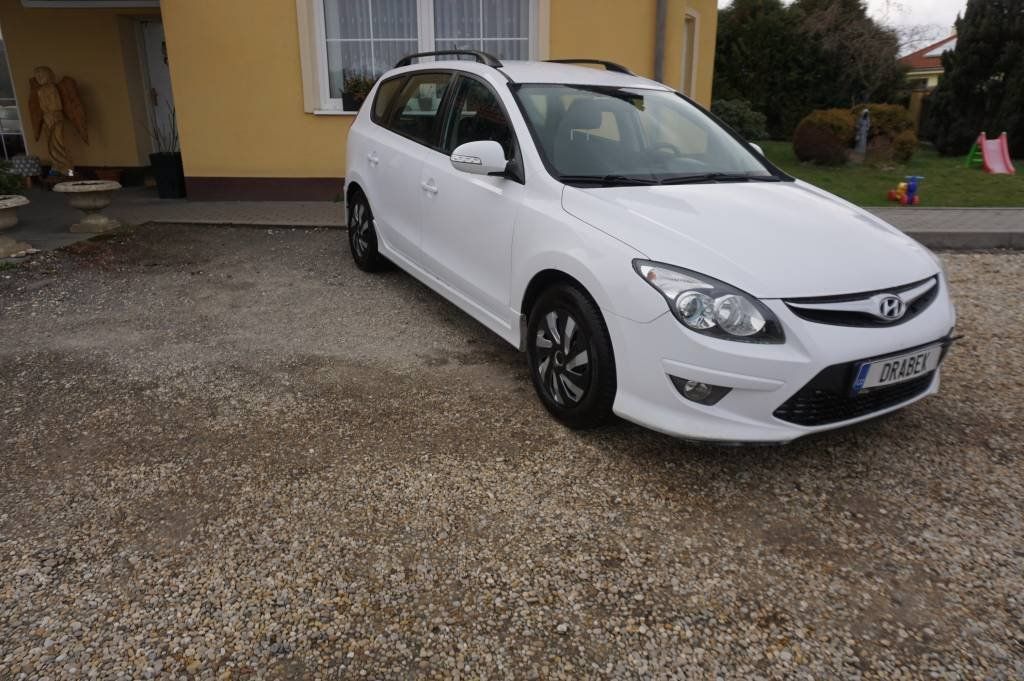 Hyundai i30, 1,4 NOVÉ VČR - fotka 2