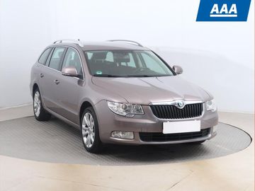 1.8 TSI, Navi, Xenony