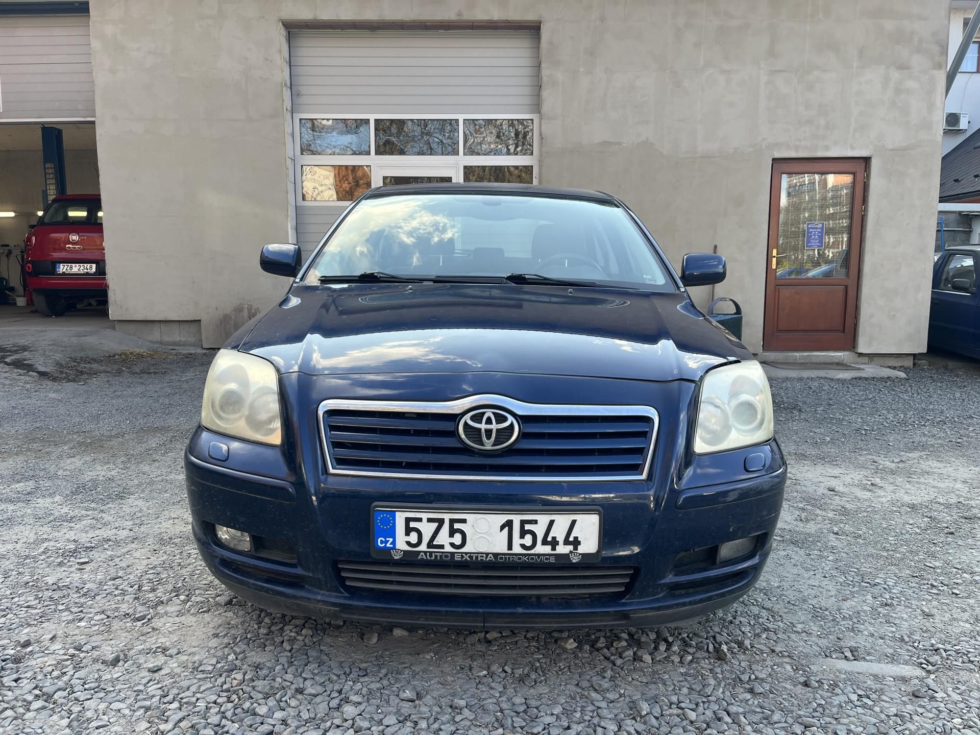 Toyota Avensis, 2,2 D4D 130 Kw - fotka 2