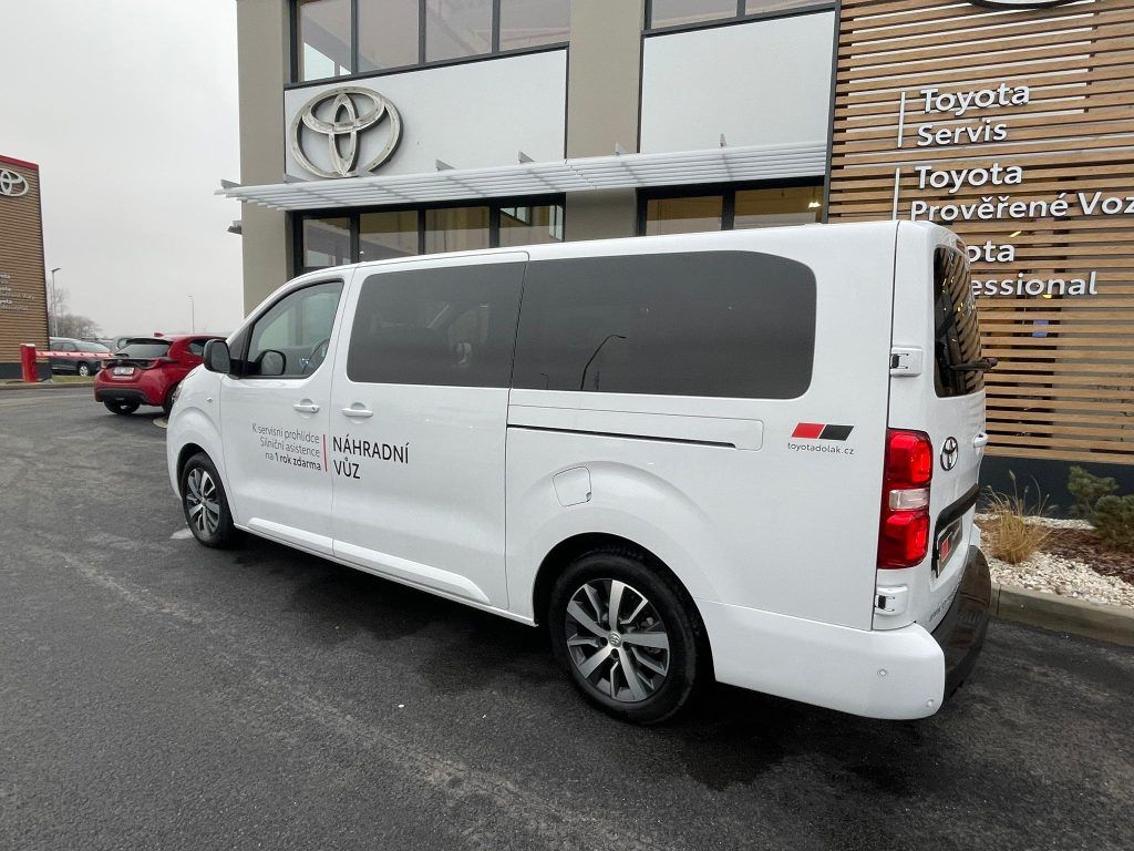 Toyota Proace Verso, 2.0D-4D 144HP M/T Business 8S - fotka 3