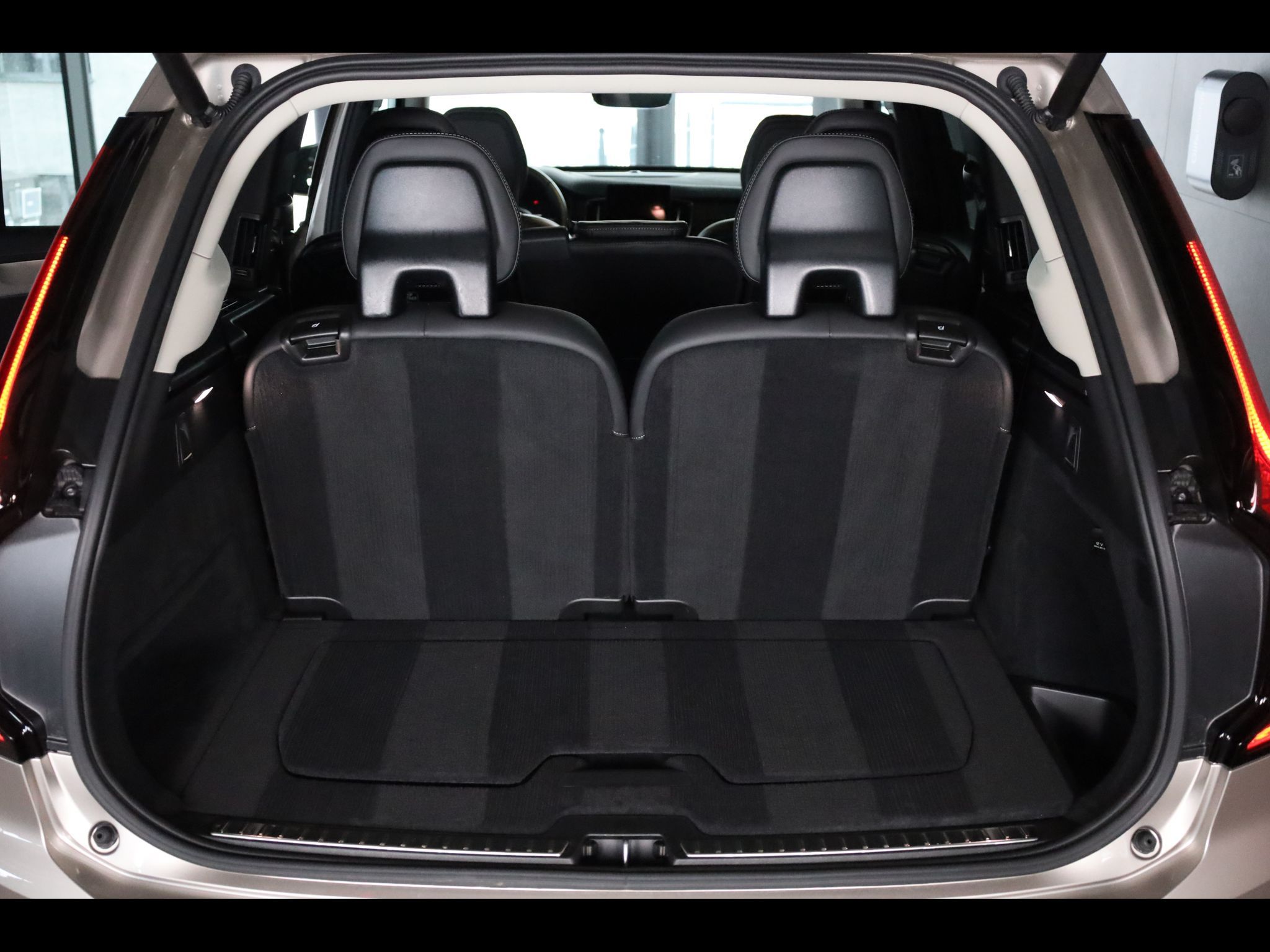 Volvo XC90, T8 AWD PLUS Bright, H/K - fotka 6