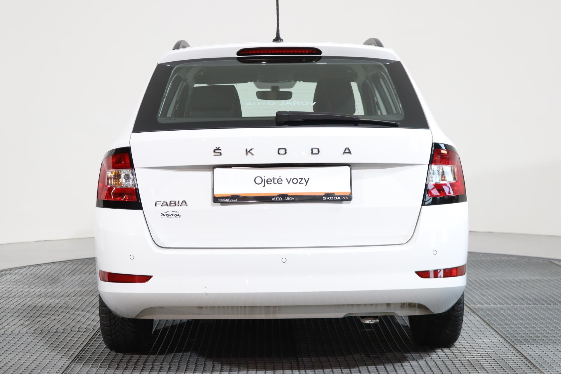Škoda Fabia, COMBI AMBITION 1,0 TSI 70 kW - fotka 6