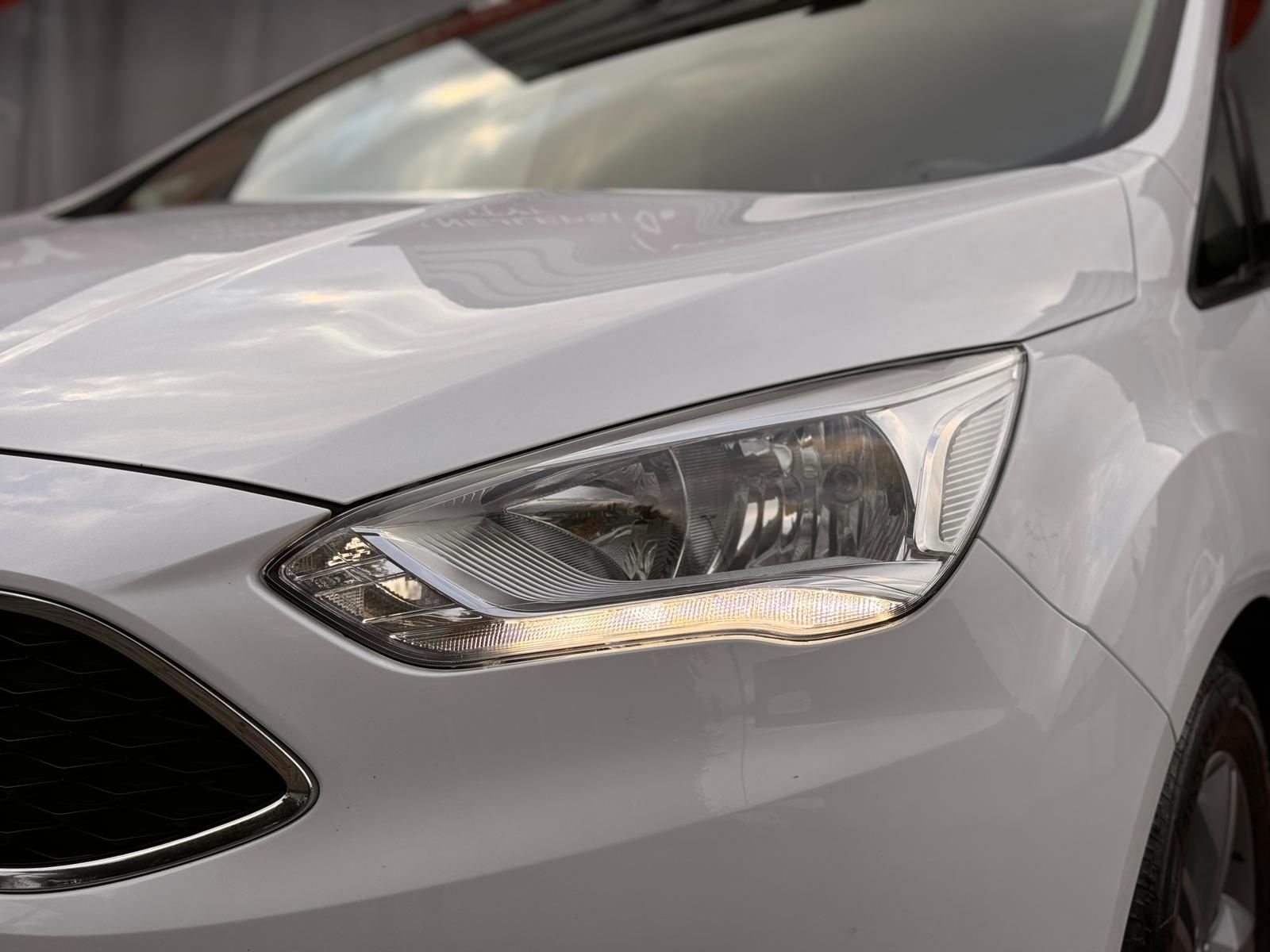 Ford C-MAX, 1.5 EcoBoost Trend, ČR, 1.Maj - fotka 3