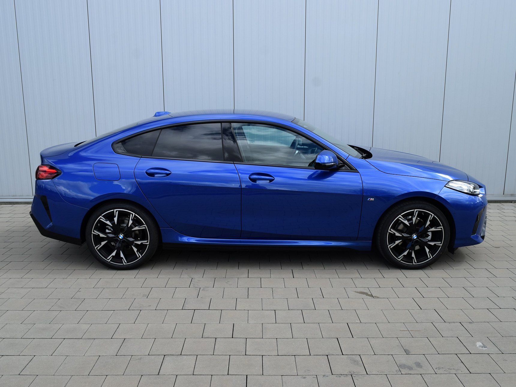 BMW Řada 2 - fotka 2