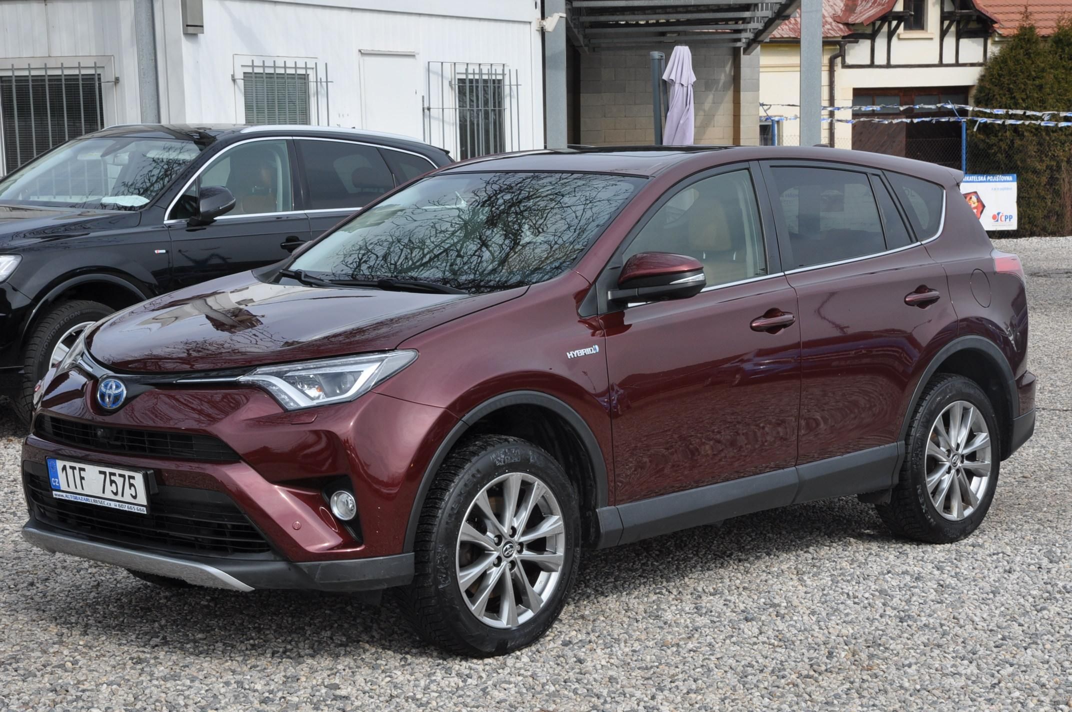 Toyota Rav4, 2.5 Hybrid 4x4 Selection Kůže