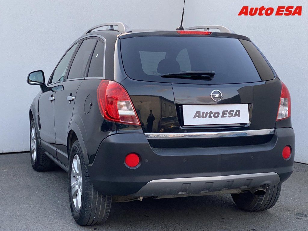 Opel Antara, 2.4 4x4,Cosmo,bixen,+ALU - fotka 6
