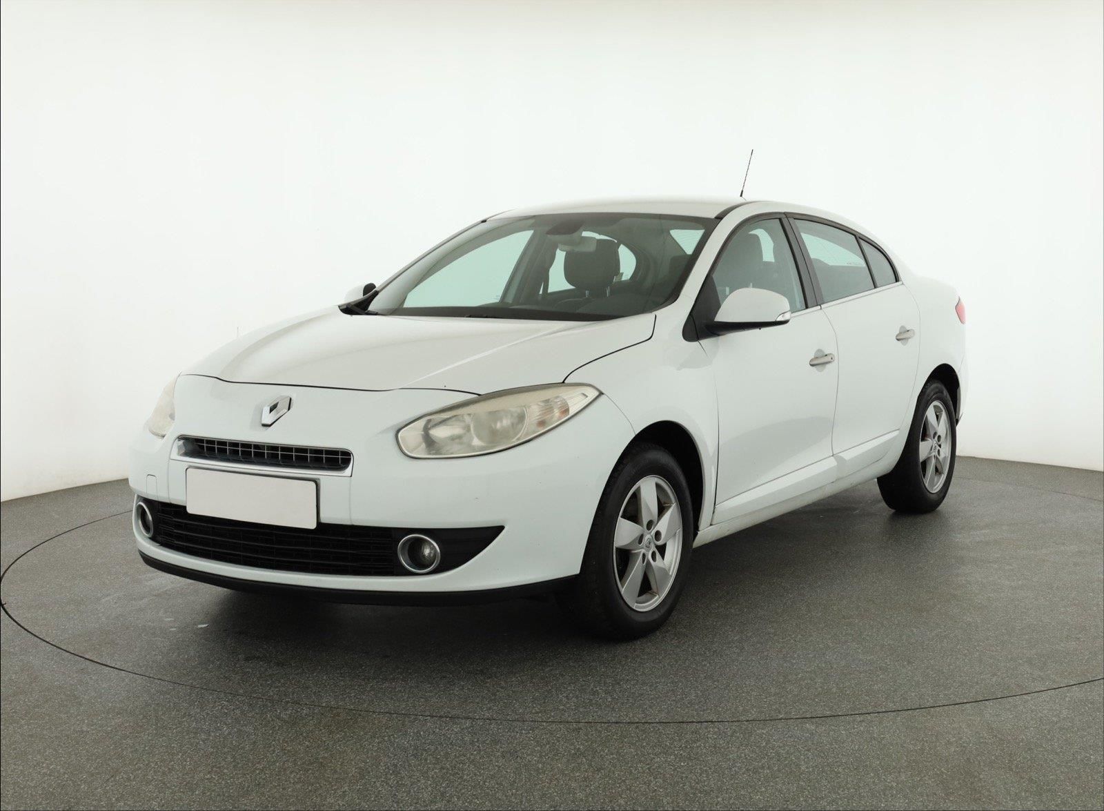 Renault Fluence, 1.6 16V, po STK, Tažné - fotka 2