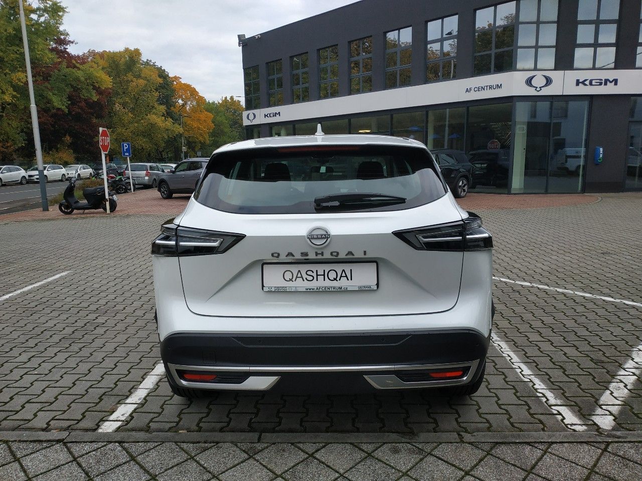 Nissan Qashqai, 1.3mHEV,2WD,MT,Acenta, SKLADEM - fotka 6