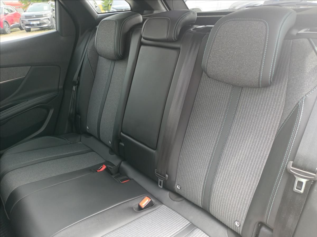 Peugeot 3008, ALLURE 1.5 BHDi 130 - EAT8 - fotka 5