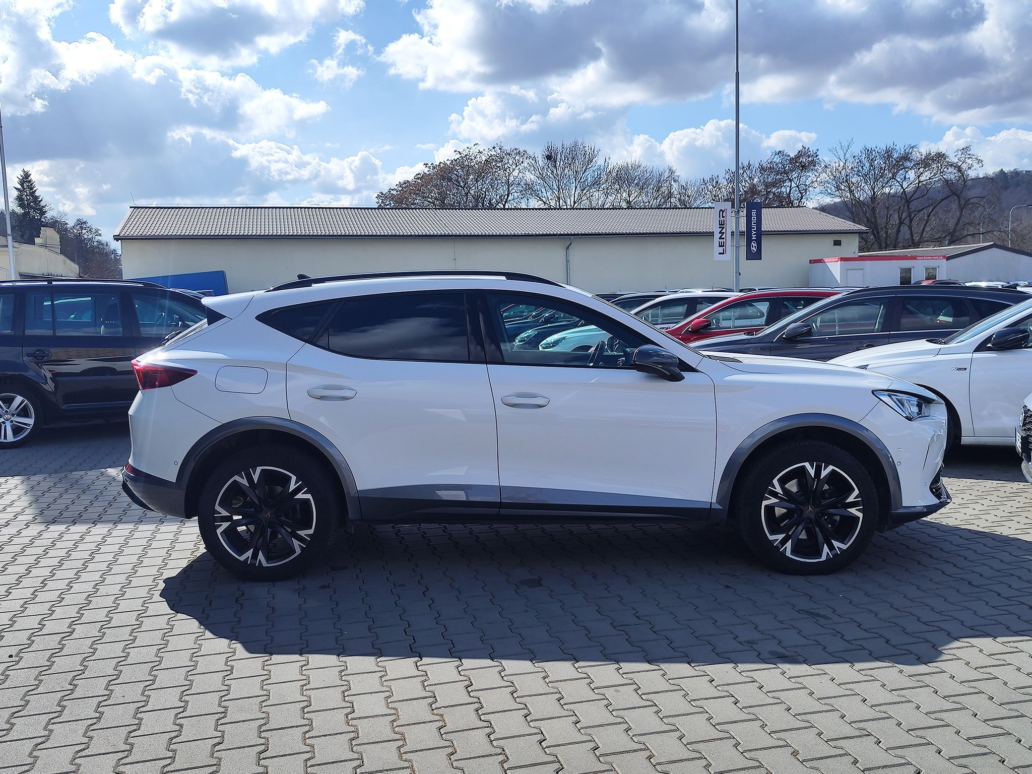Cupra Formentor, 1.5 TSi/110kW DSG - fotka 4
