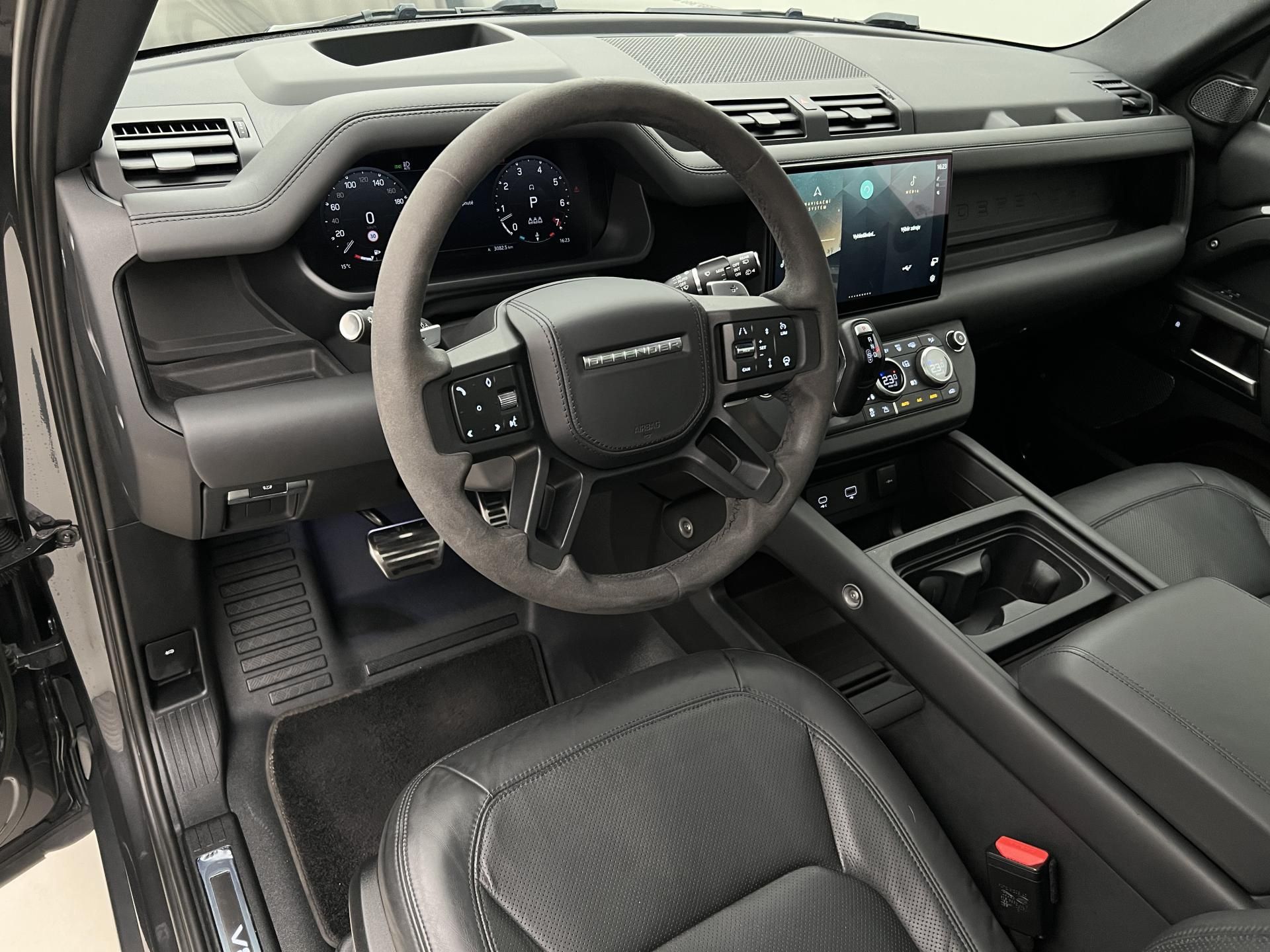 Land Rover Defender, 110 P525 V8 CARPATHIAN EDITION - fotka 4