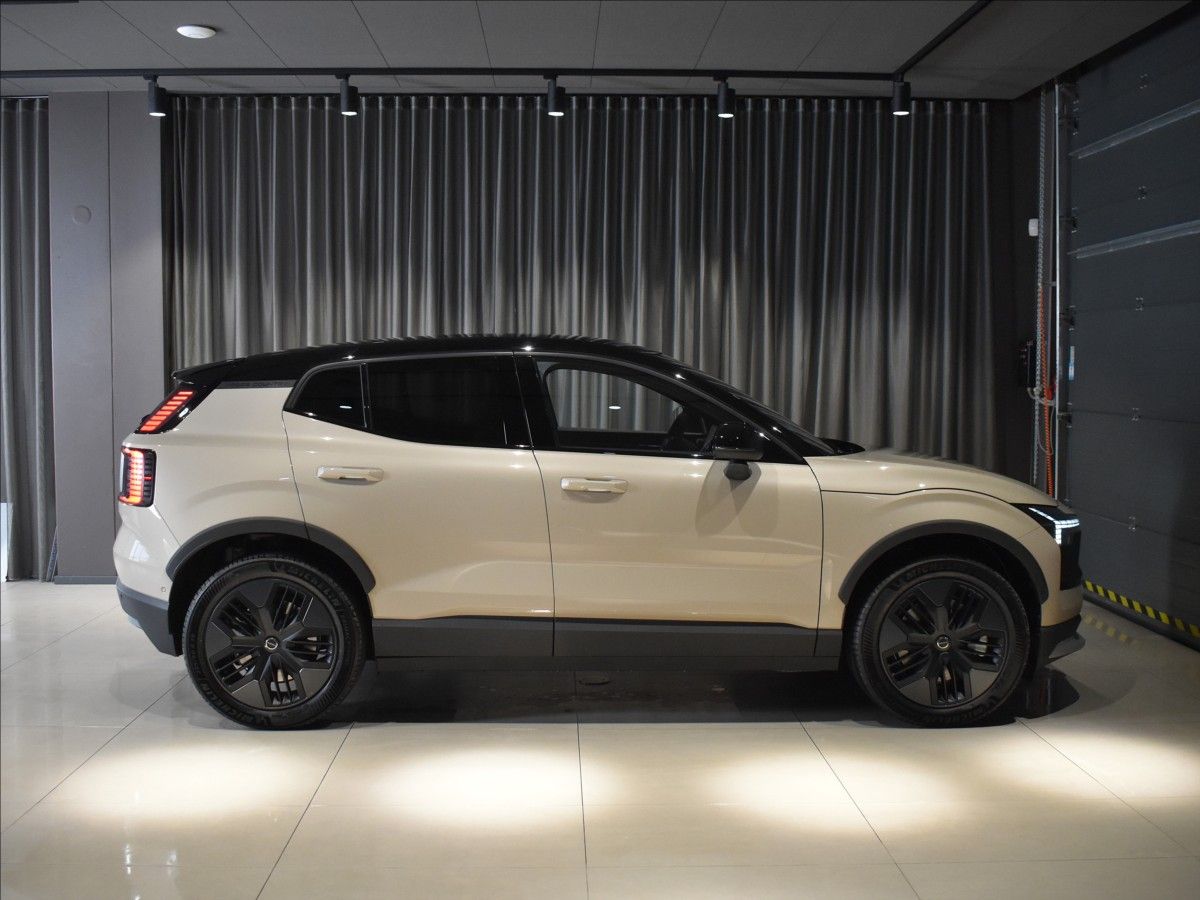 Volvo EX30, Ultra  Twin motor perf. - fotka 6