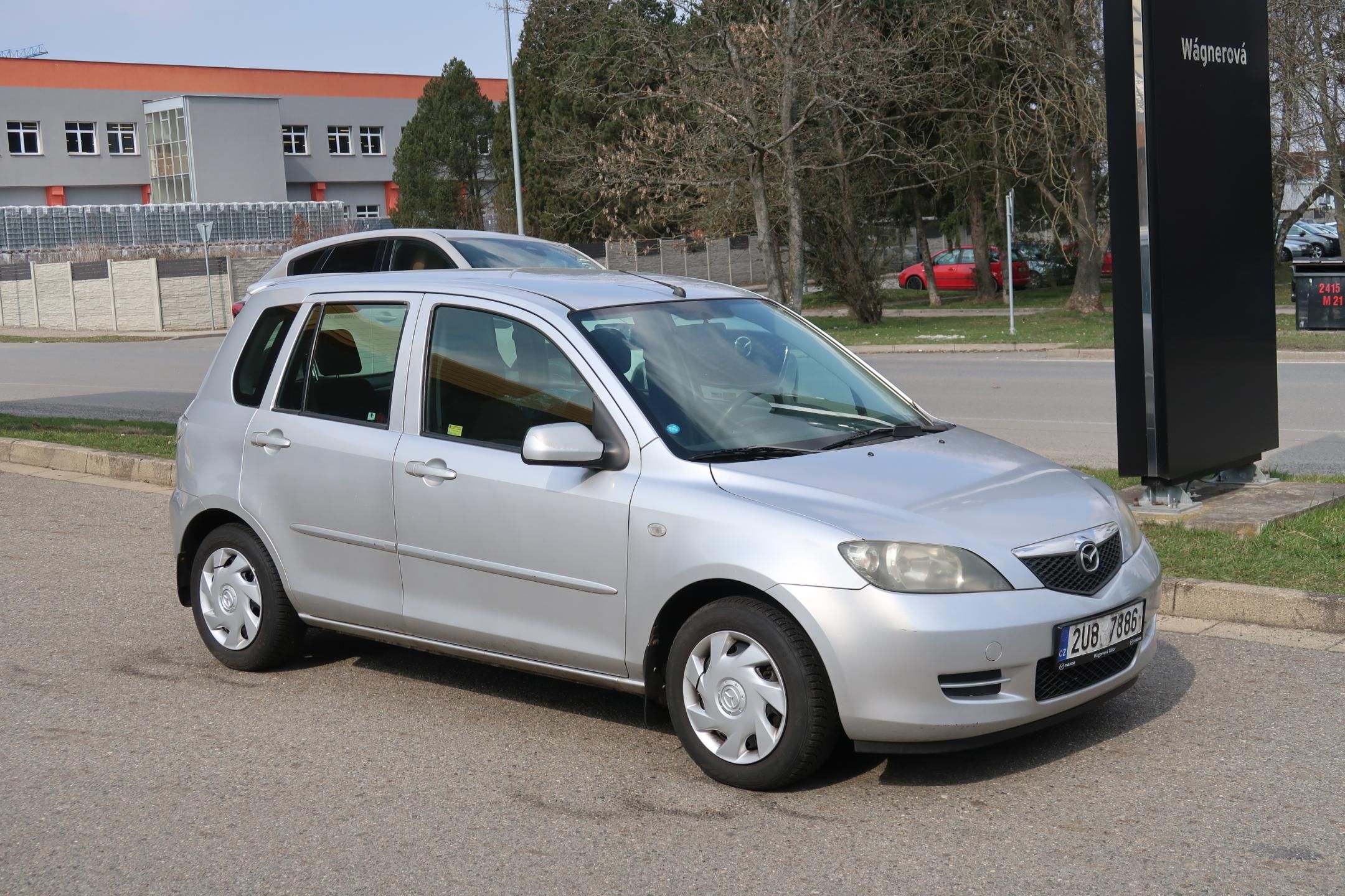 Mazda 2, 1,25i Comfort, 55 kW, ČR - fotka 2