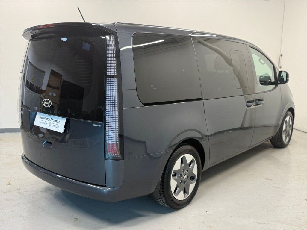 Hyundai Staria, 2,2 CRDI PREMIUM LUXURY PANO - fotka 6