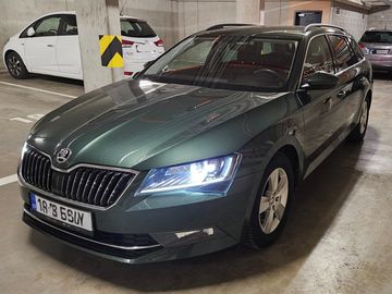 Škoda Superb 3 95K km úvěr!
